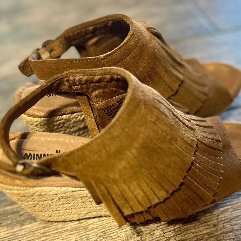 Minnetonka Brown Fringe Wedge Sandals